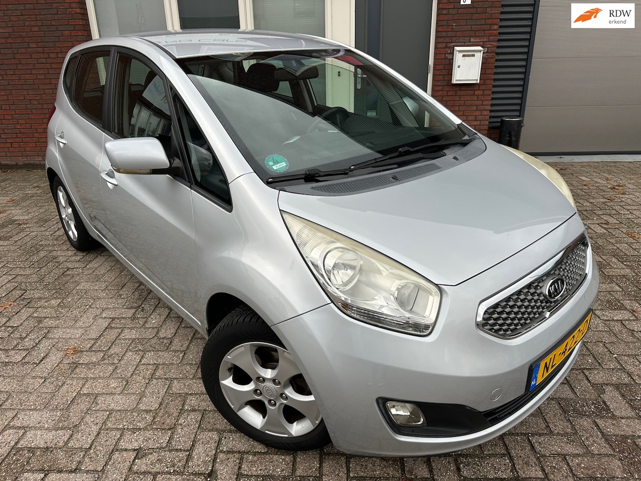 Kia Venga - 1.6 CVVT X-ecutive / Airco / PDC / Stoelverwarming - AutoWereld.nl