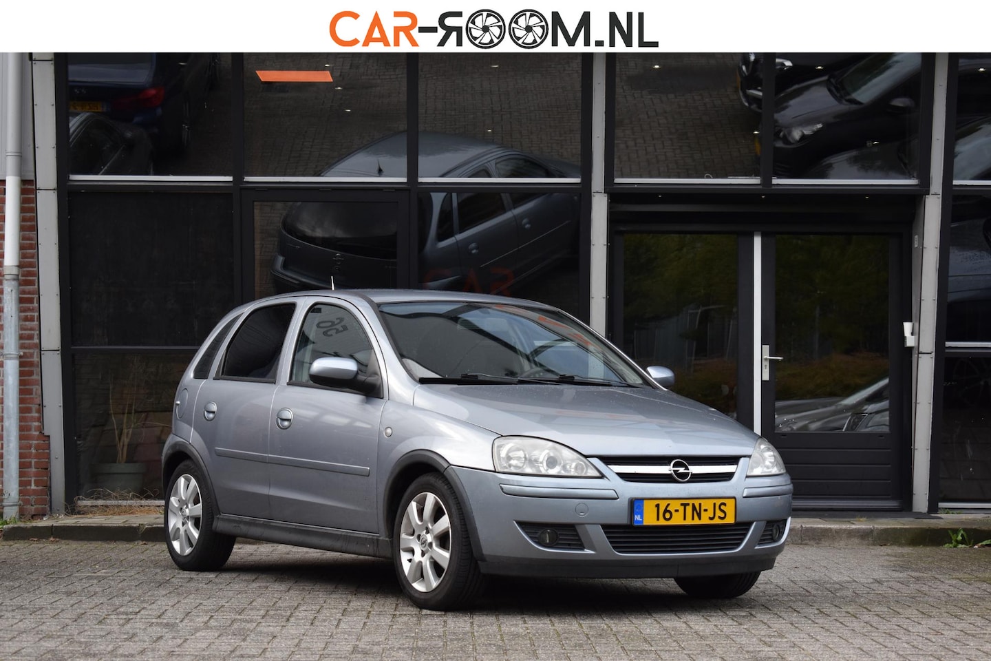 Opel Corsa - 1.2-16V Silverline CarPlay Bluetooth airco - AutoWereld.nl