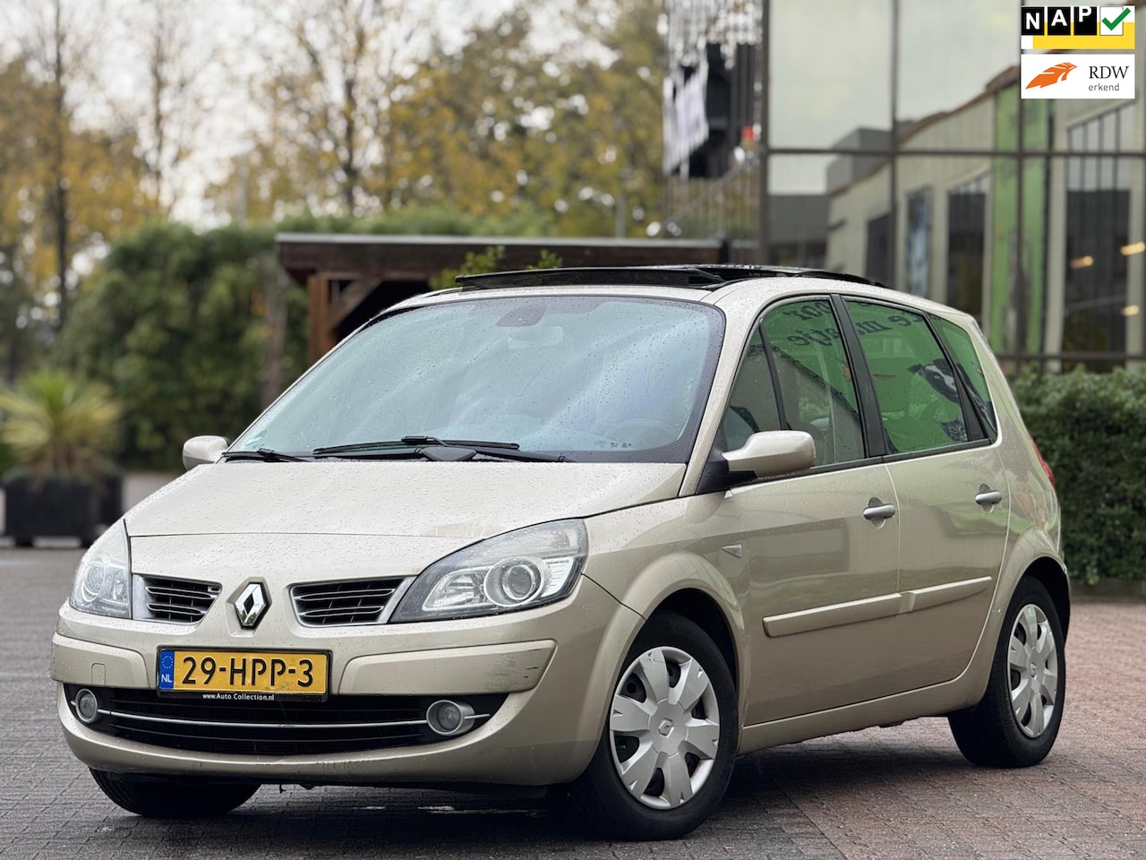 Renault Scénic - 2.0-16V Business Line | Automaat | Panoramadak | Parkeersensoren | Navigatie | Cruise cont - AutoWereld.nl