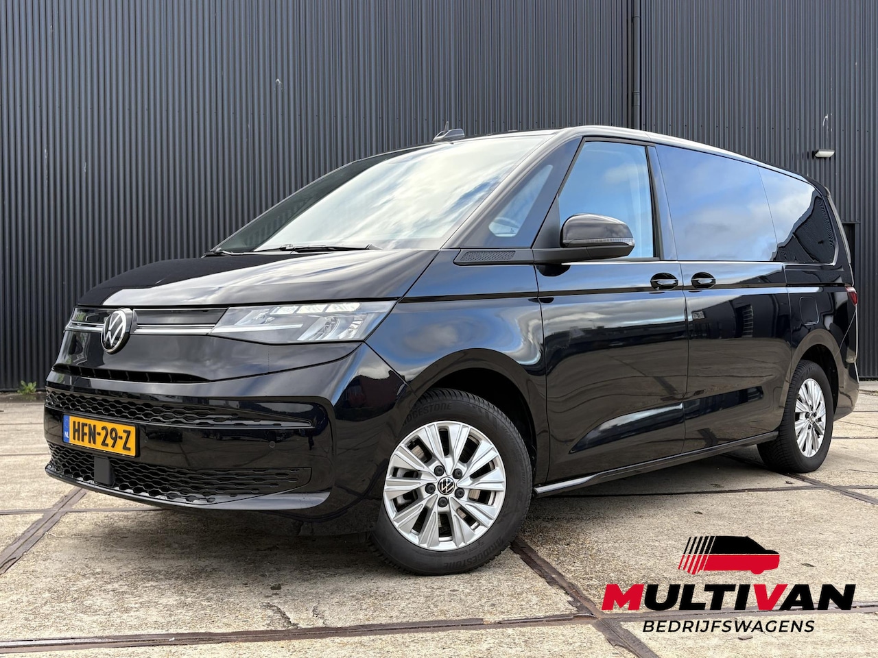 Volkswagen Multivan - 1.4 eHybrid L1H1 218PK | 2x Schuifd. Elektrisch | BPM VRIJ | ADAPTIVE | LED | 7 persoons - AutoWereld.nl