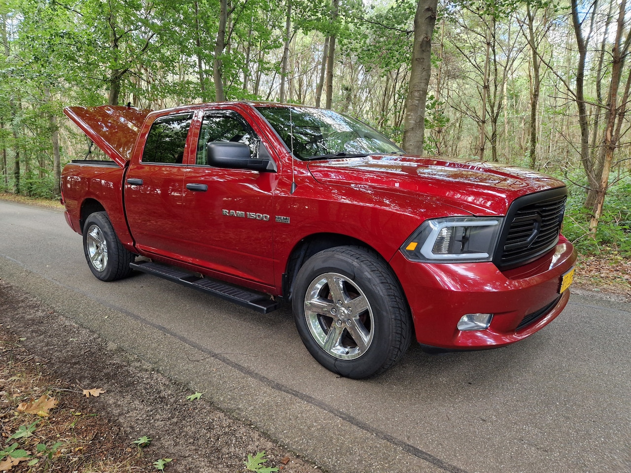 Dodge Ram 1500 - 5.7 V8 4x4 Crew Cab 5'7 - AutoWereld.nl