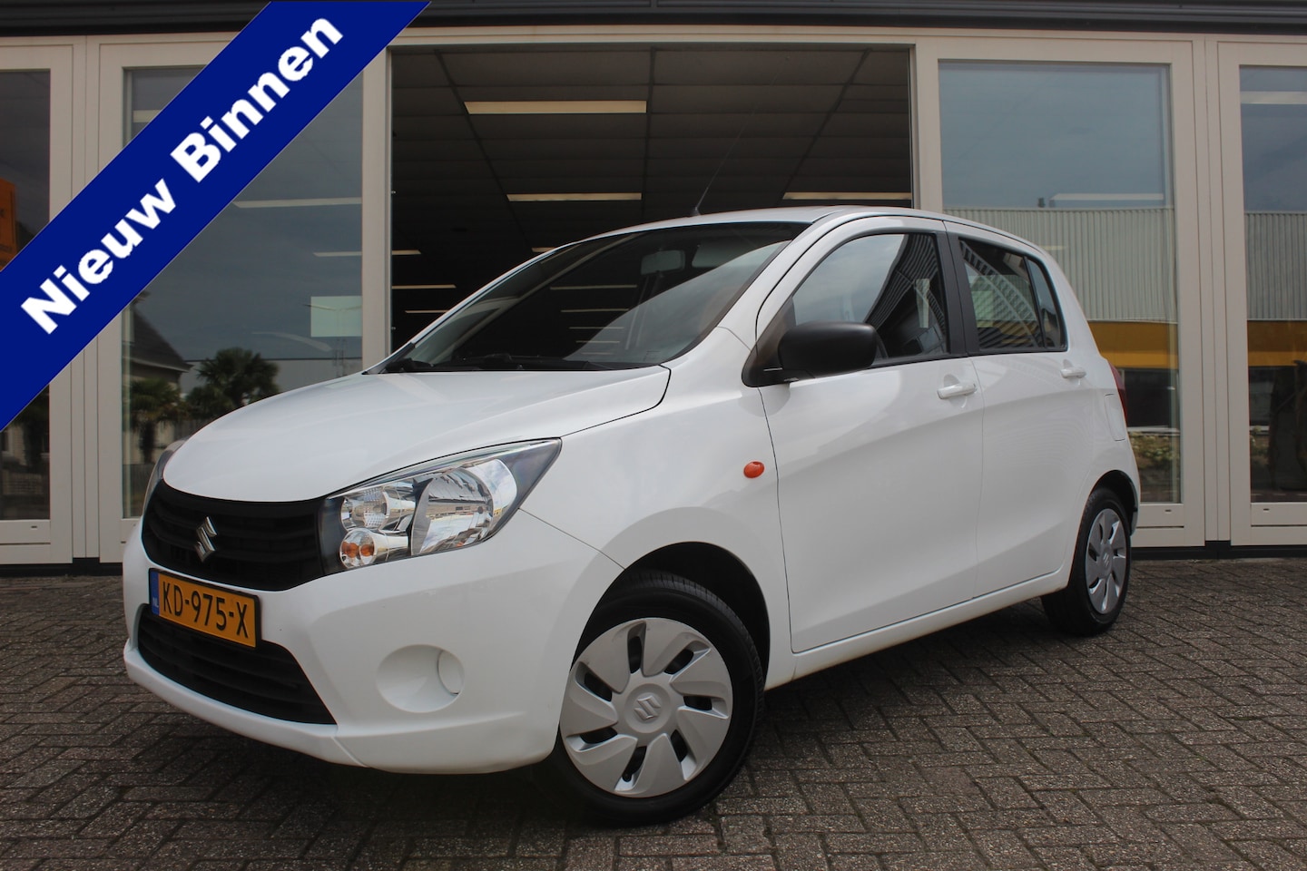Suzuki Celerio - 1.0 Comfort 1.0 Comfort, Airco, Automaat, Elektrische Ramen V, Trekhaak, Prijs Is Rijklaar Inclusief 6 - AutoWereld.nl