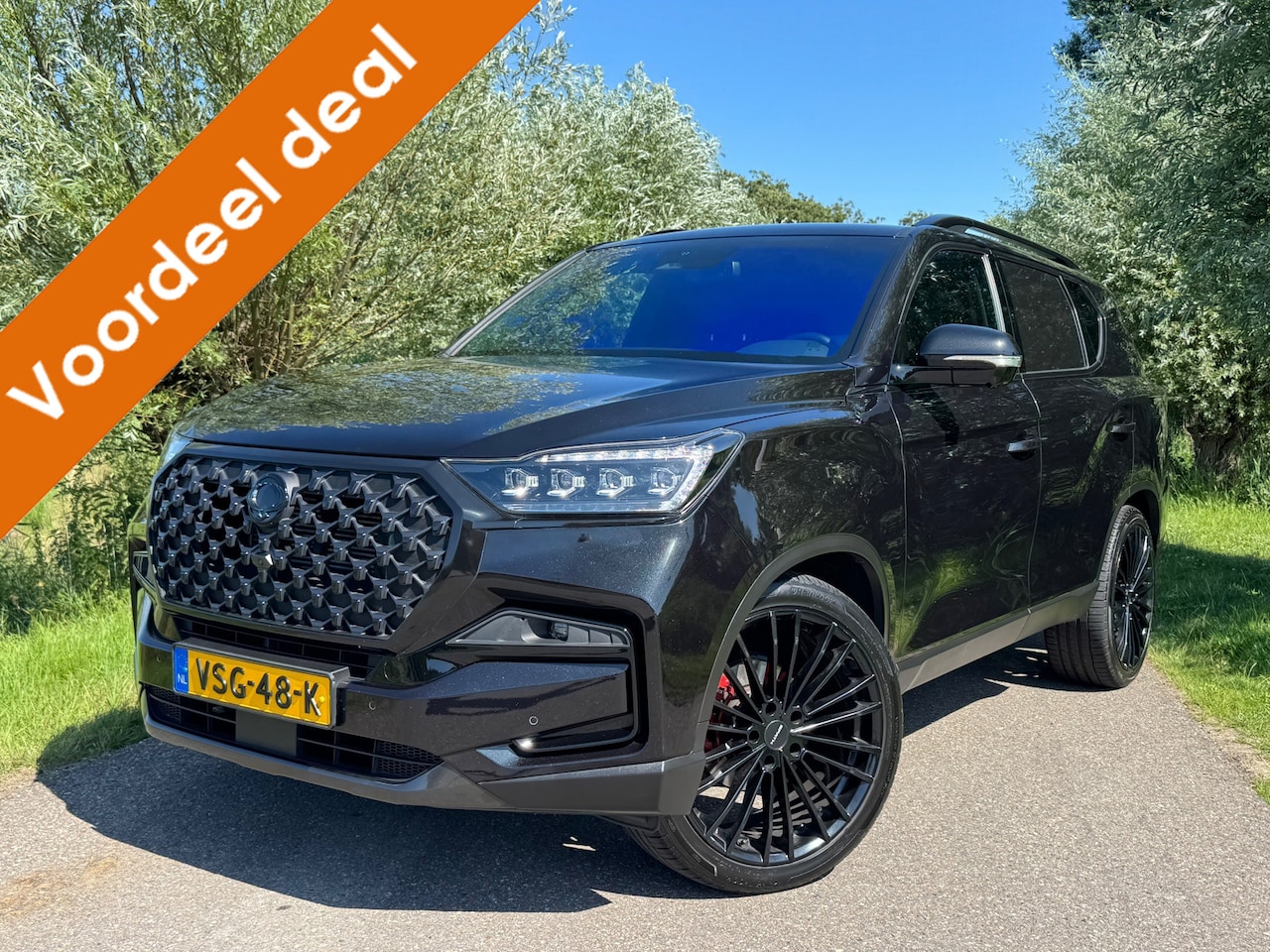 SsangYong Rexton - 2.2 e-XDi Sapphire Automaat / 3.500 KG Trekgewicht / 22" Velgen / Luxe Leder / 360 Camera - AutoWereld.nl