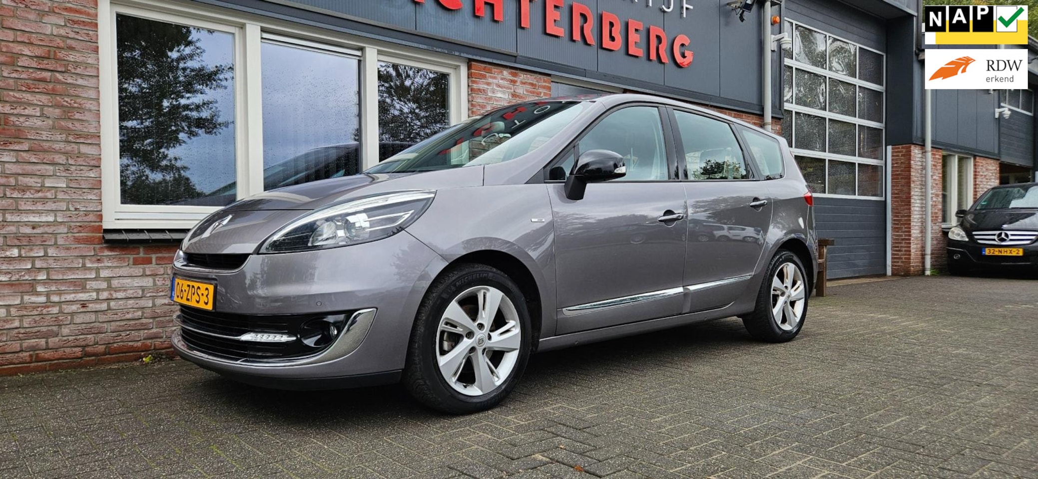 Renault Grand Scénic - 1.4 TCe Bose Trekhaak! Camera! NAP! Airco/Clima! Cruise Control! Nette Auto! - AutoWereld.nl