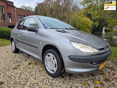 Peugeot 206 - 1.4 XR *apk:10-2026