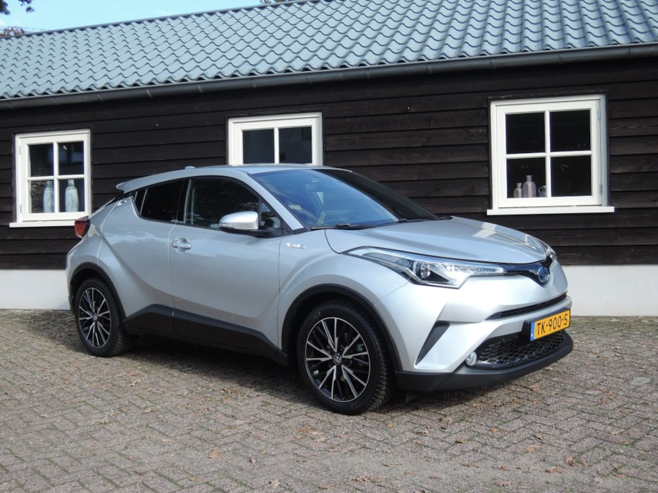 Toyota C-HR - 1.8 Hybrid Energy 1.8 HYBRID ENERGY - AutoWereld.nl
