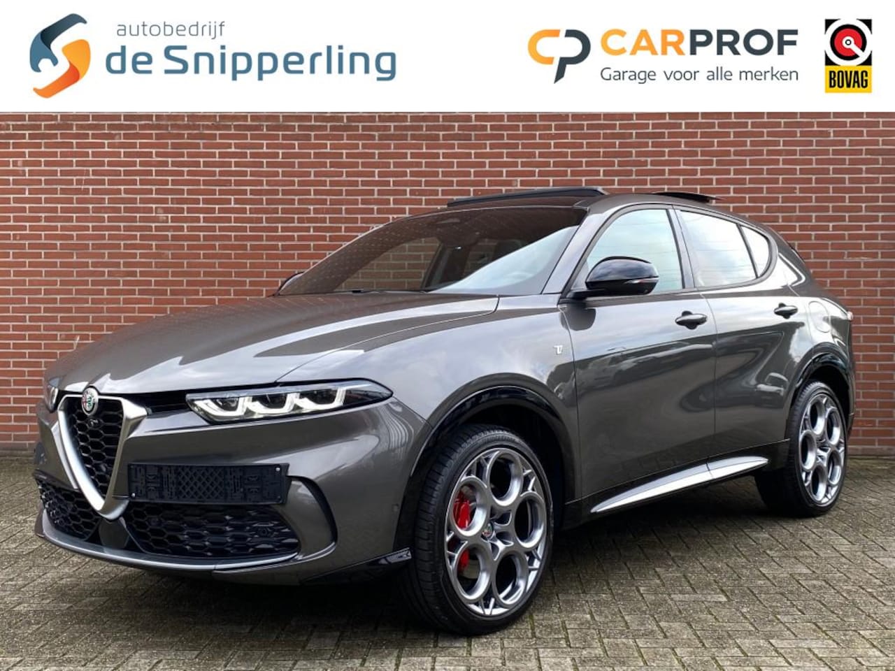 Alfa Romeo Tonale - 1.3T PHEV TRIBUTO I. NAV ADAPT-CRUISE SCHUIFKANTEL DAK 360CAMERA CARPLAY - AutoWereld.nl