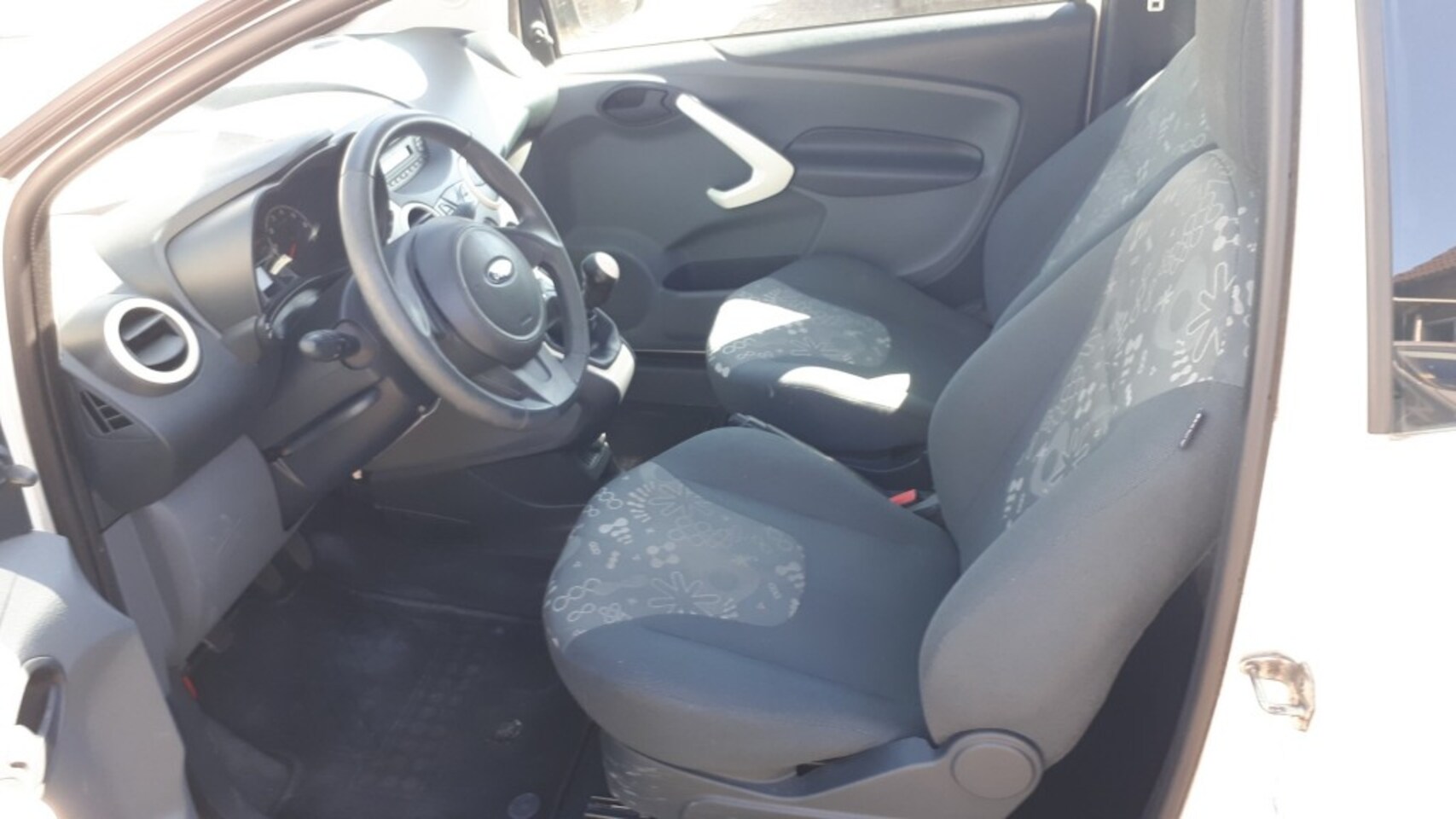 Ford Ka - 1.2 Champions Edition start/stop RADIO-CD/AIRCO/LMV/ELEC.RAMEN/C