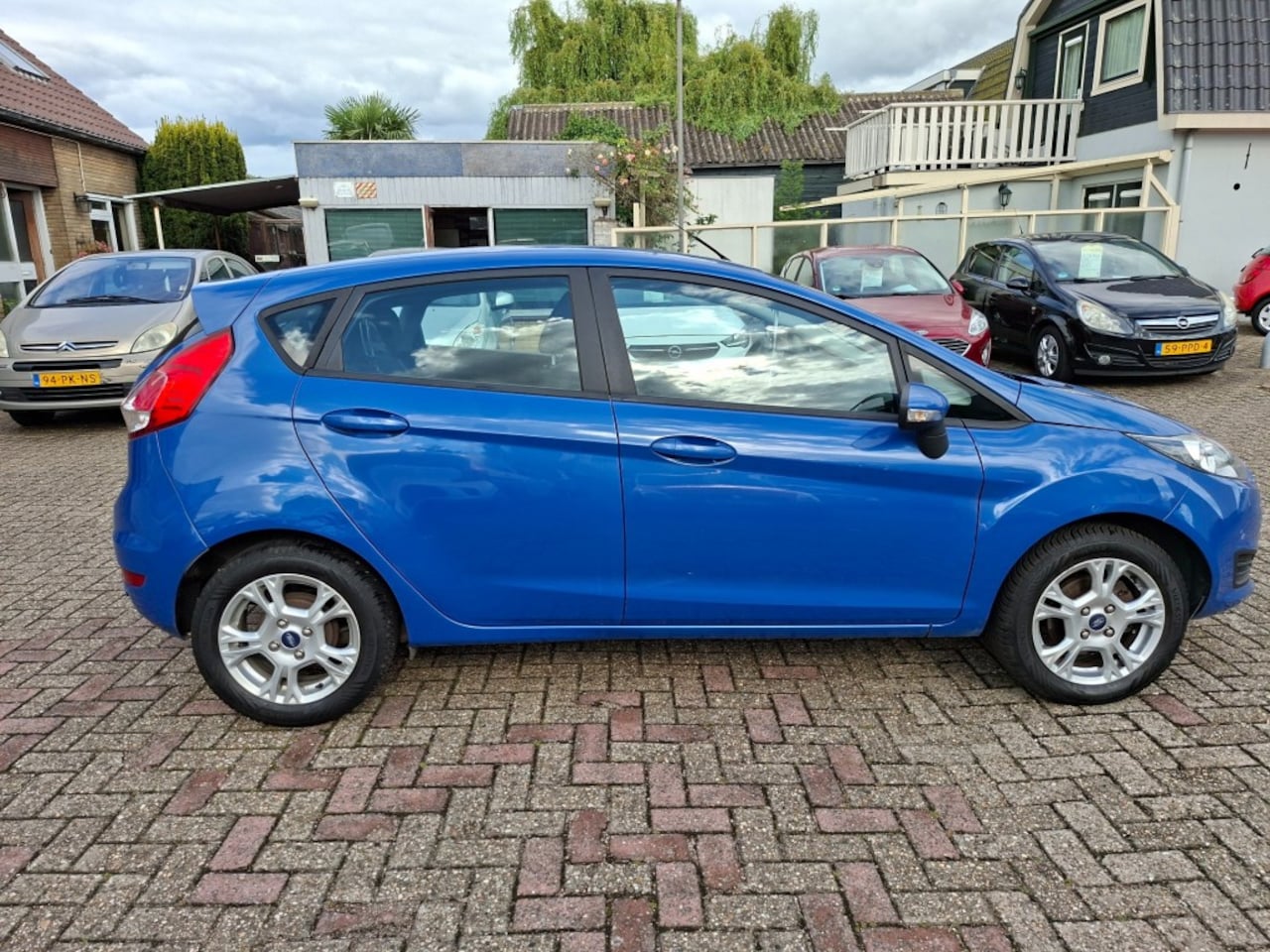 Ford Fiesta - 1.0 Champion RADIO CD/AIRCO/ELEC RAMEN V+A/PDC/STOELVERW/LMV