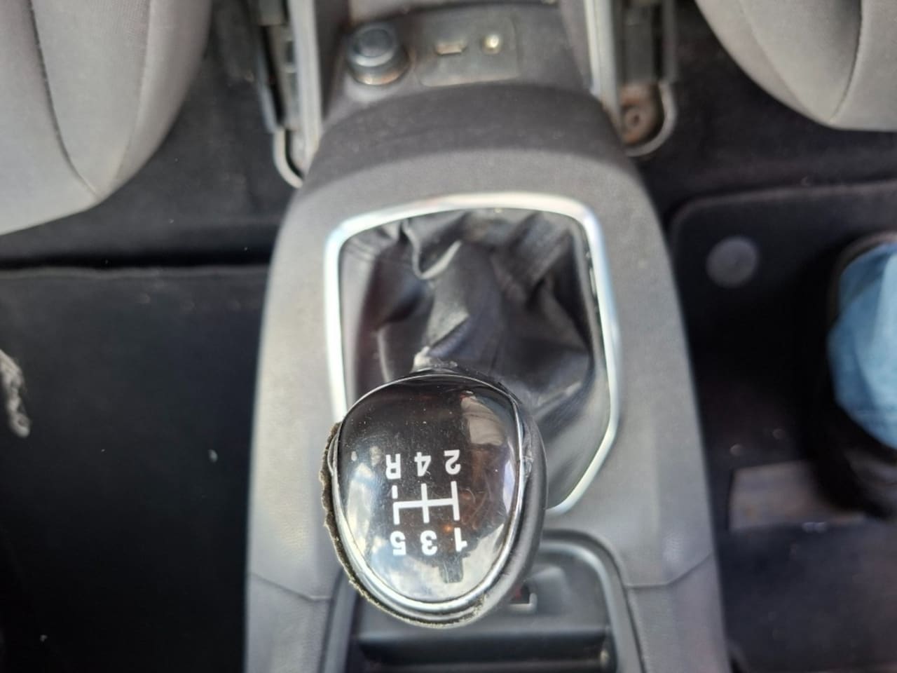 Ford Fiesta - 1.0 Champion RADIO CD/AIRCO/ELEC RAMEN V+A/PDC/STOELVERW/LMV