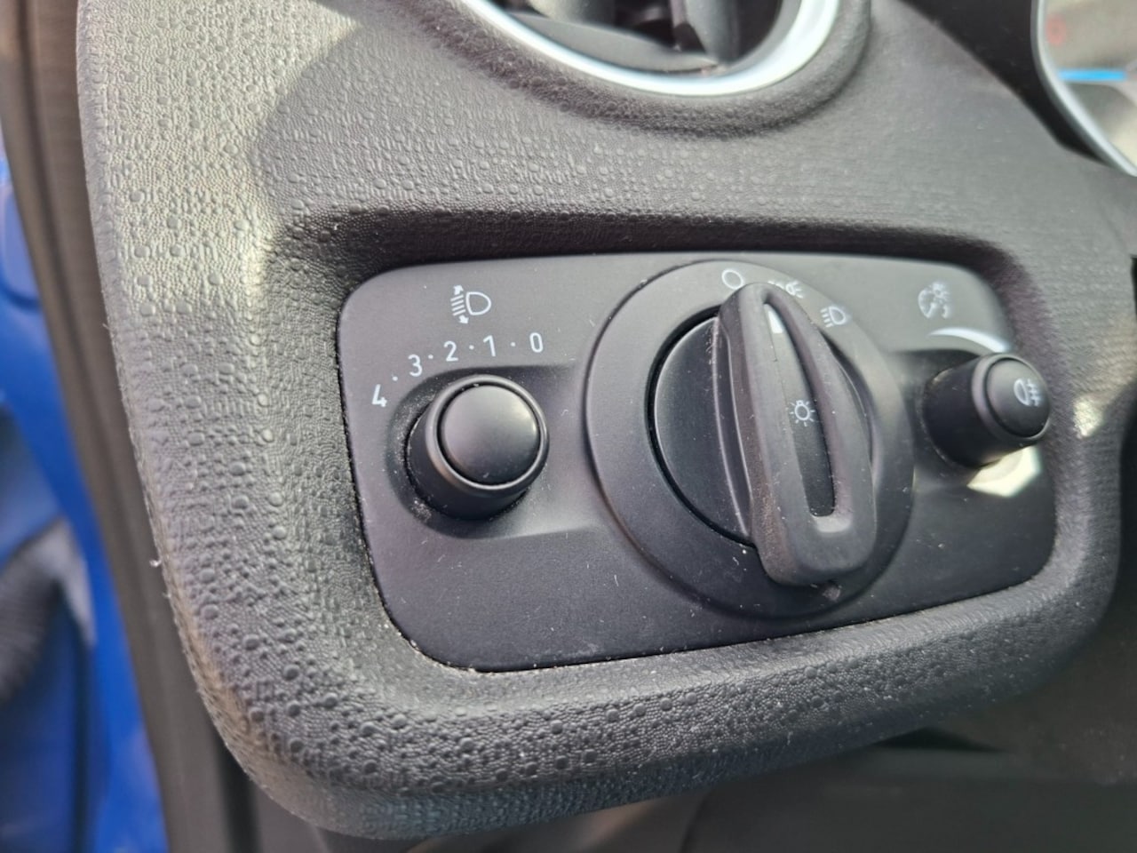 Ford Fiesta - 1.0 Champion RADIO CD/AIRCO/ELEC RAMEN V+A/PDC/STOELVERW/LMV