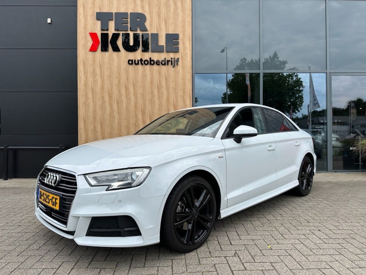 Audi A3 - 1.5 TFSI CoD ProLine S / Virtual Cockpit - AutoWereld.nl