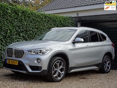 BMW X1 - SDrive20i High Executive | Automaat | HUD | Xenon | Panorama dak
