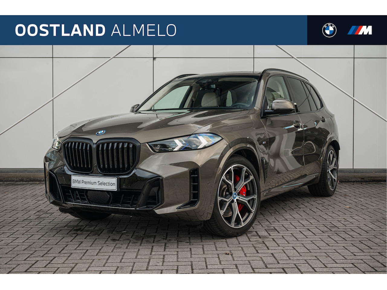 BMW X5 - xDrive50e High Executive M Sport Automaat / Panoramadak / Trekhaak / Stoelventilatie / Mas - AutoWereld.nl