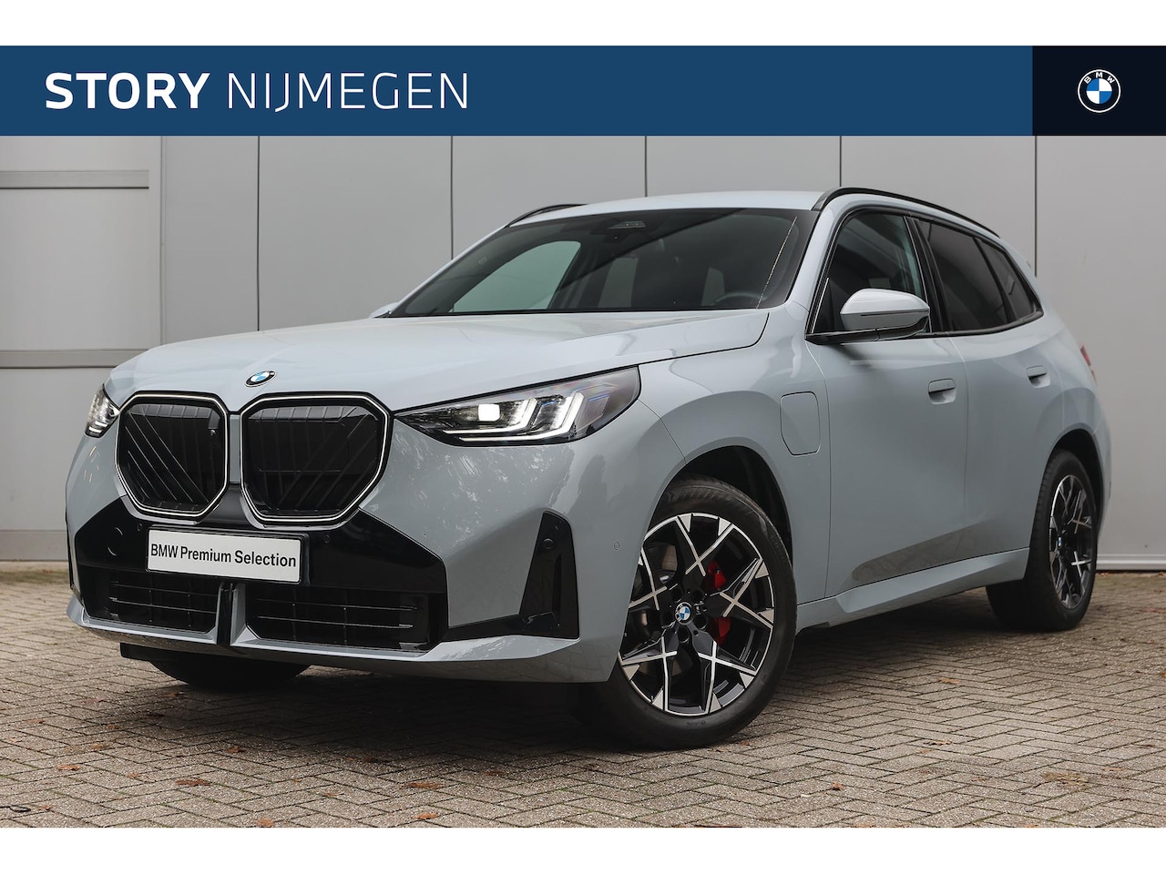BMW X3 - 30e xDrive M Sport Automaat / Trekhaak / Sportstoelen / Adaptieve LED / Parking Assistant - AutoWereld.nl