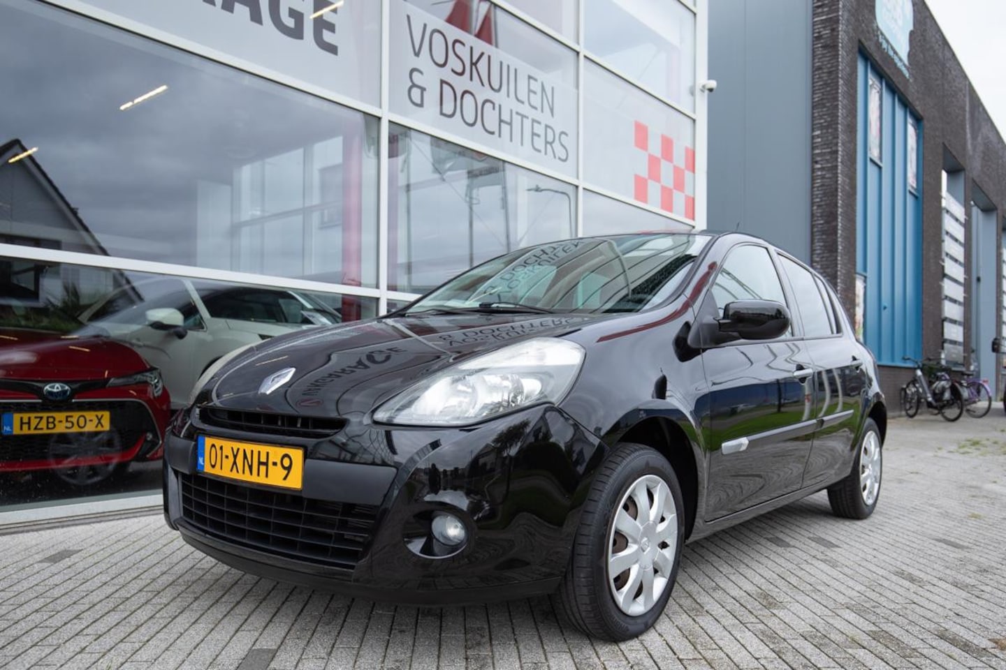 Renault Clio - 1.2 Authentique 5drs 1e eigenaar - AutoWereld.nl