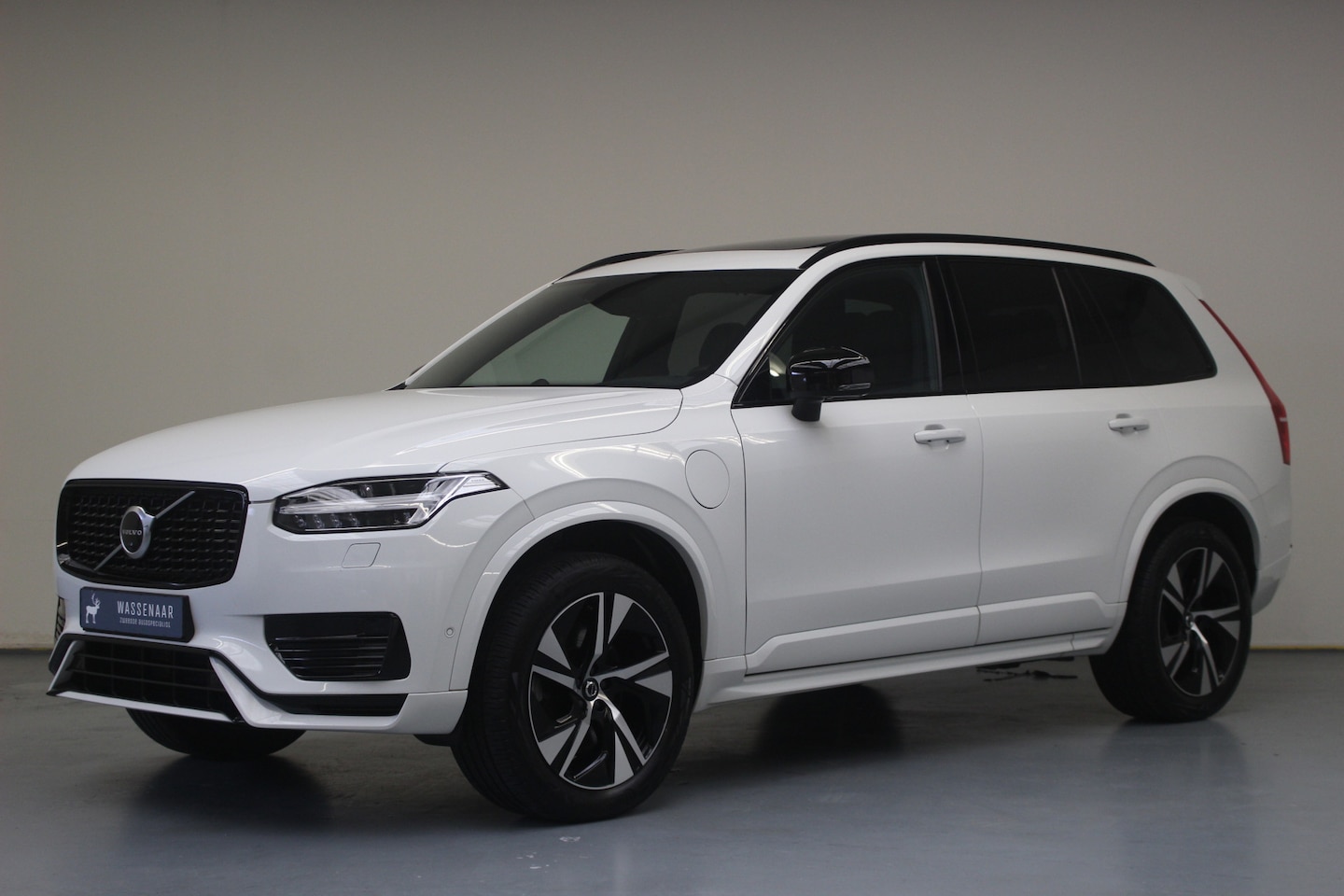 Volvo XC90 - T8 Recharge AWD R-Design | Rijklaarprijs | Bowers Wilkins | Massage stoelen | Trekhaak | - AutoWereld.nl