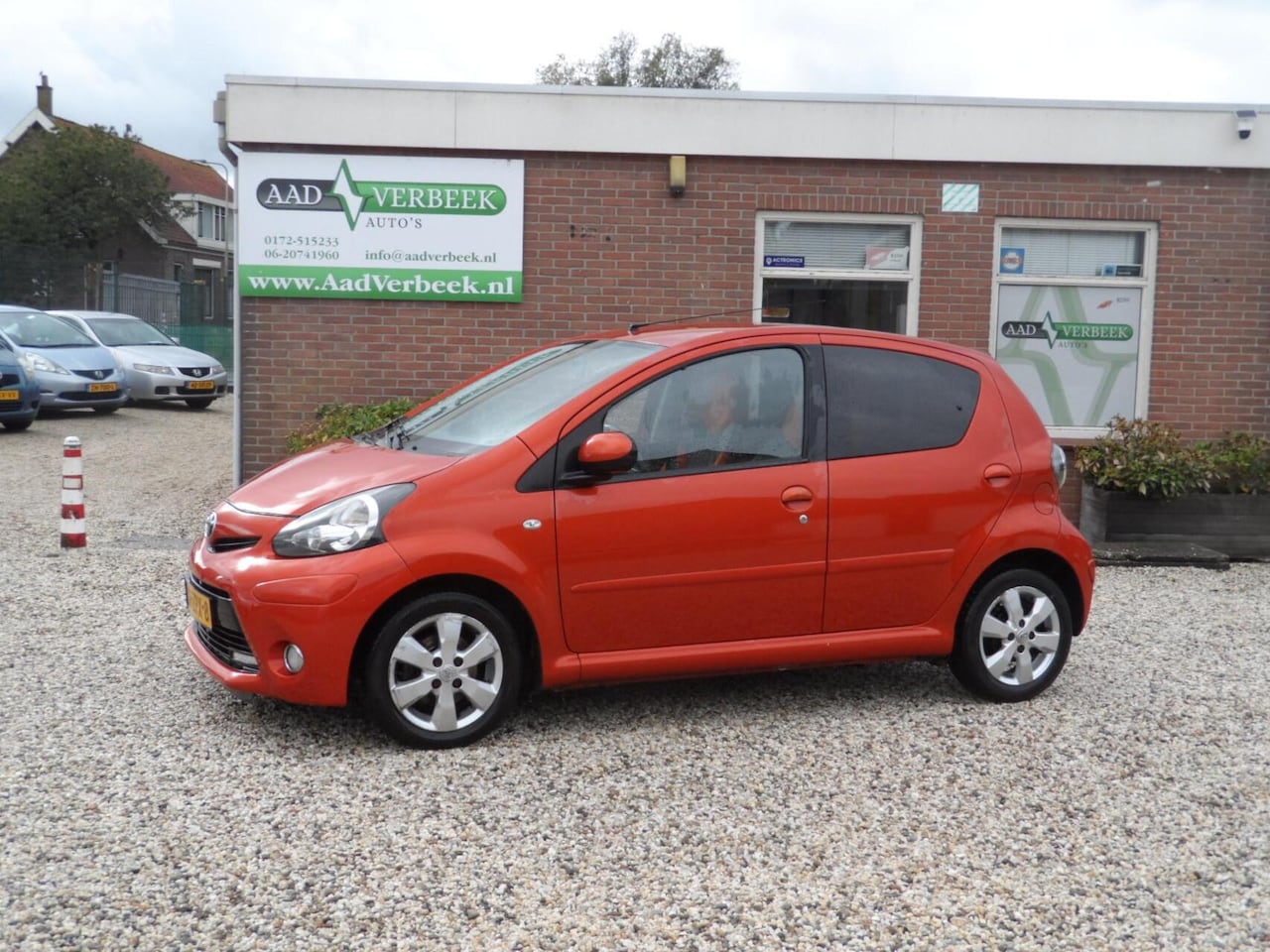 Toyota Aygo - 1.0 VVT-i Dynamic Orange 1.0 VVT-i Dynamic Orange - AutoWereld.nl