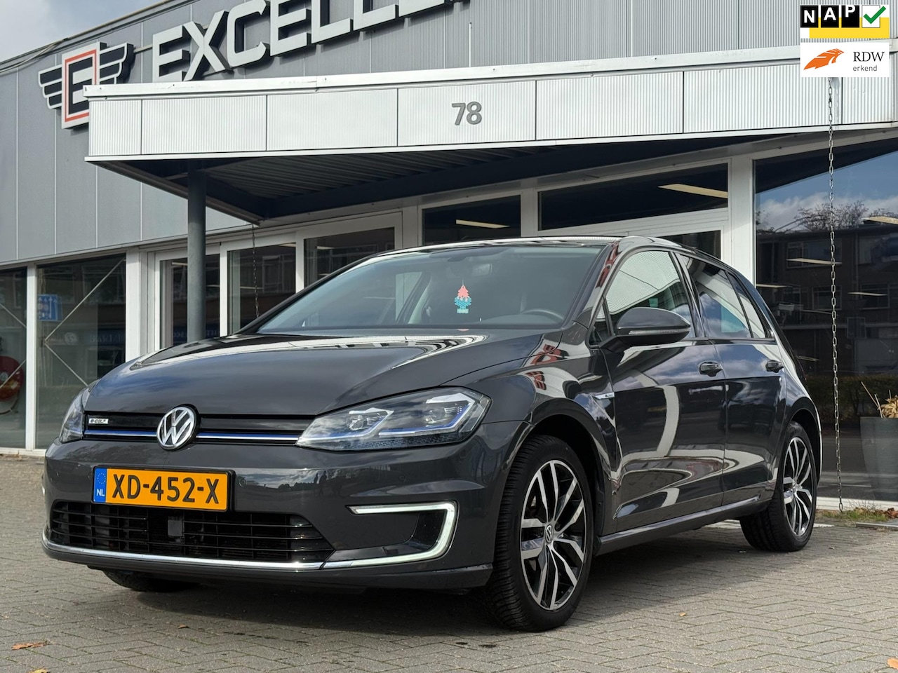 Volkswagen e-Golf - E-Golf | Navigatie | Camera | ACC - AutoWereld.nl