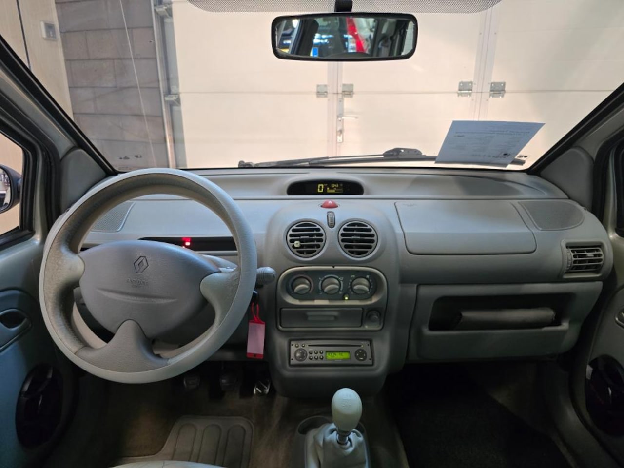 Renault Twingo - 1.2-16V Epicéa leder interieur/airco/panoramadak - AutoWereld.nl