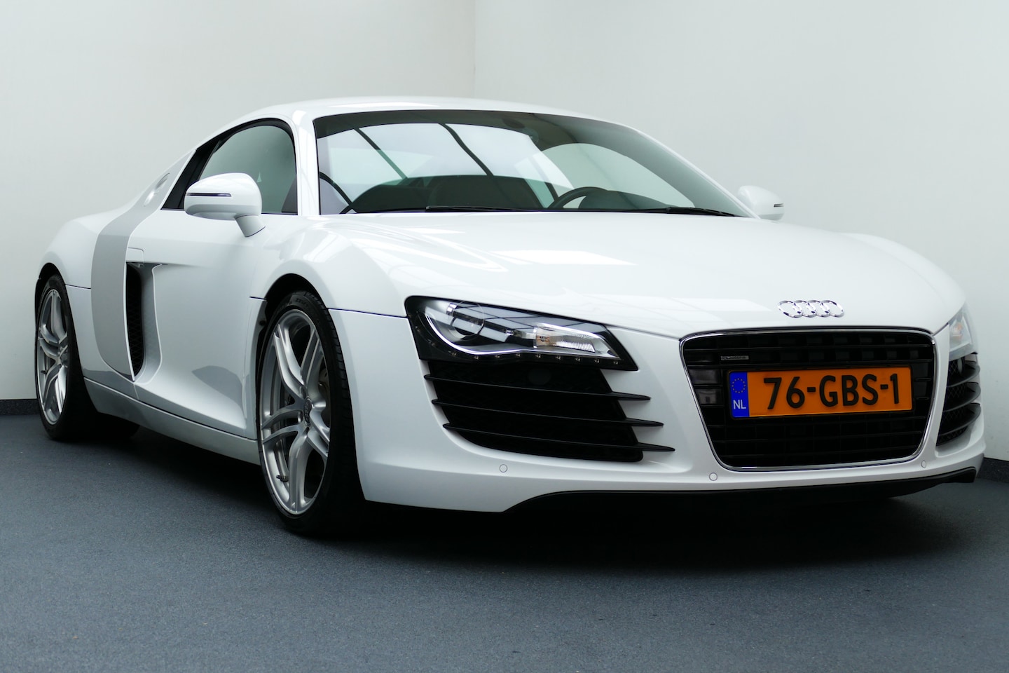 Audi R8 - 4.2 V8 FSI NL Auto 2-Eigenaar Handgeschakeld. Btw Auto. Youngtimer!! - AutoWereld.nl