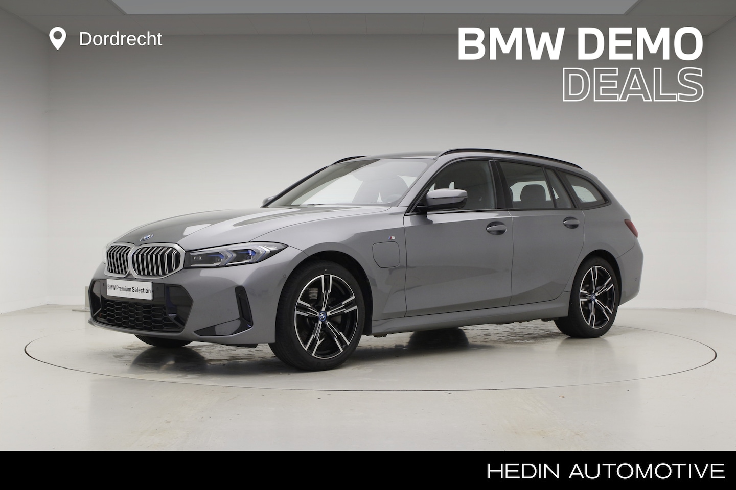 BMW 3-serie Touring - 330e M-Sport | 2024 | Hifi | Camera | Curved Display | 18" - AutoWereld.nl