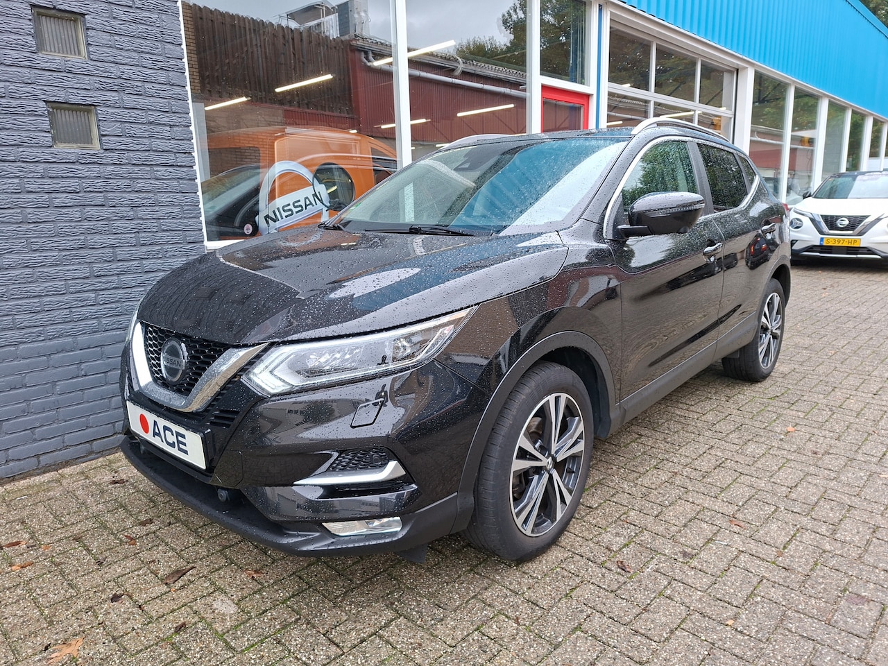 Nissan Qashqai - 1.3 DIG-T N-Connecta Automaat Panoramadak RIJKLAAR - AutoWereld.nl