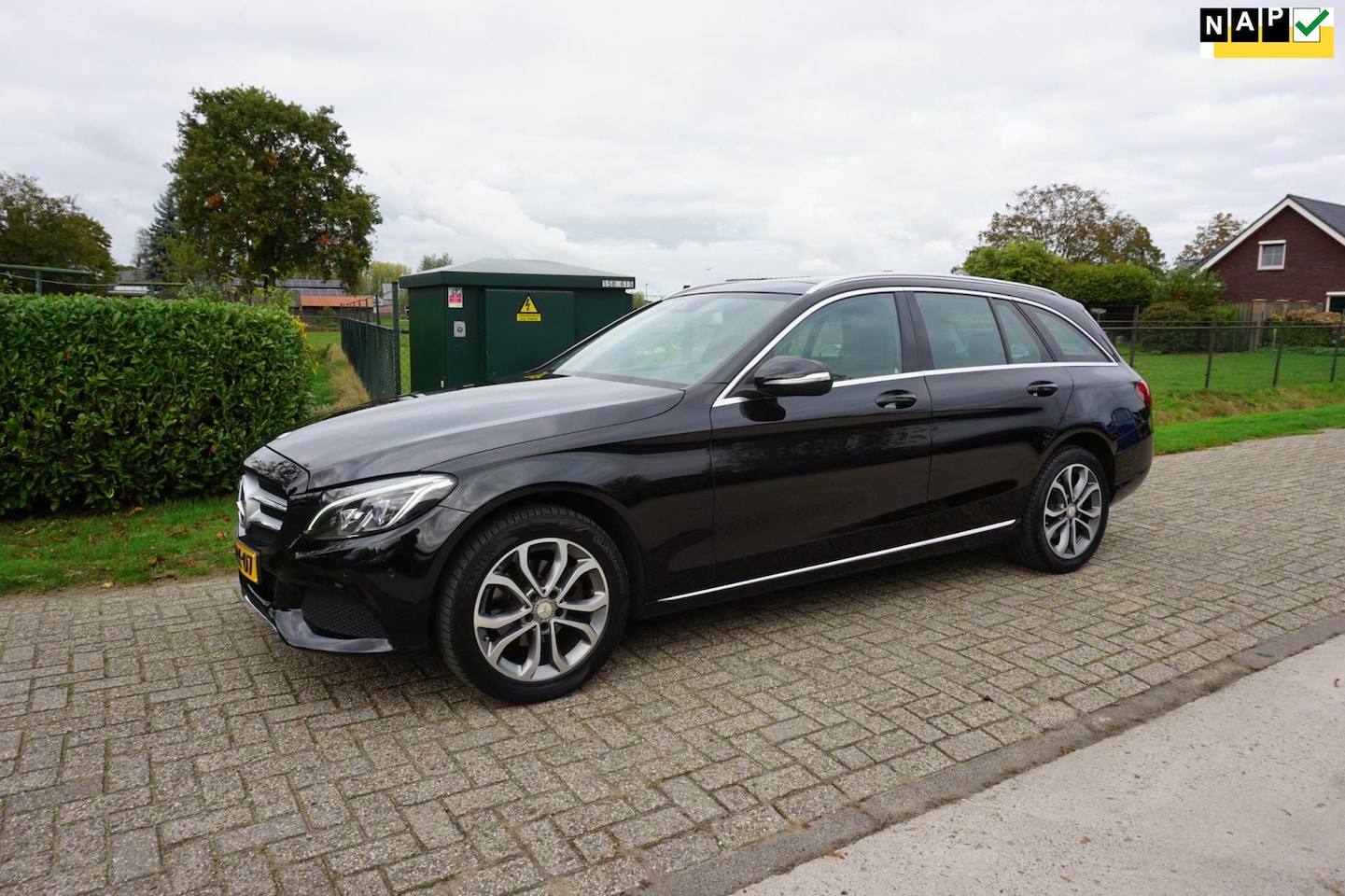 Mercedes-Benz C-klasse Estate - 180 avantgarde automaat panoramadak - AutoWereld.nl