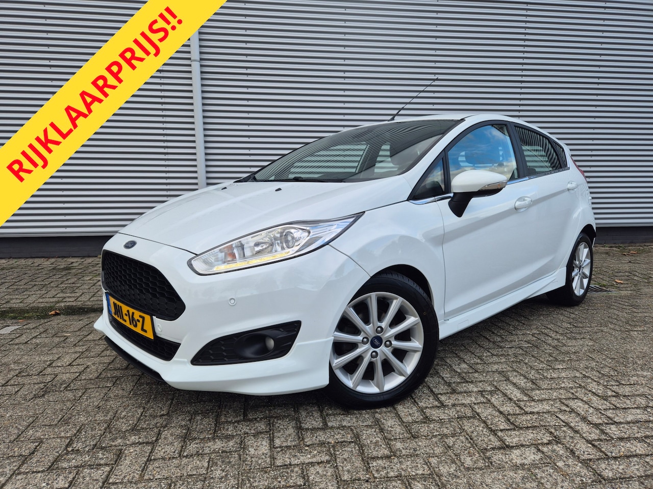 Ford Fiesta - 1.0 EcoBoost Titanium 1.0 EcoBoost Titanium ,airco,navigatie,stoelverwarming,parkeersensoren, - AutoWereld.nl