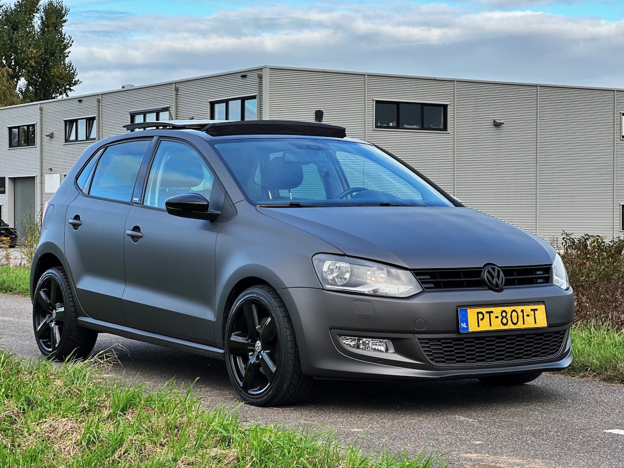 Volkswagen Polo - 1.6 TDI Highline Pano /Cruise / Nw Apk / Nette auto - AutoWereld.nl