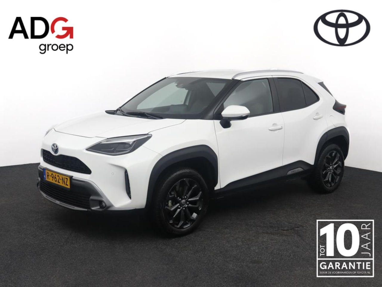 Toyota Yaris Cross - 1.5 Hybrid Explore | Stoelverwarming | Navigatie | Parkeersensoren | Keyless | - AutoWereld.nl