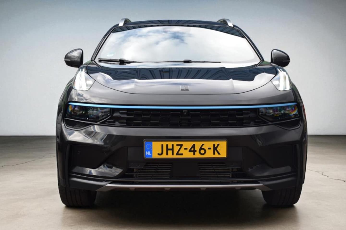Lynk & Co 01 - 1.5, Fabrieksgarantie, 261PK Plug-in Hybrid *Zwarte hemel* 360° Camera* Pano/dak Apple/Car