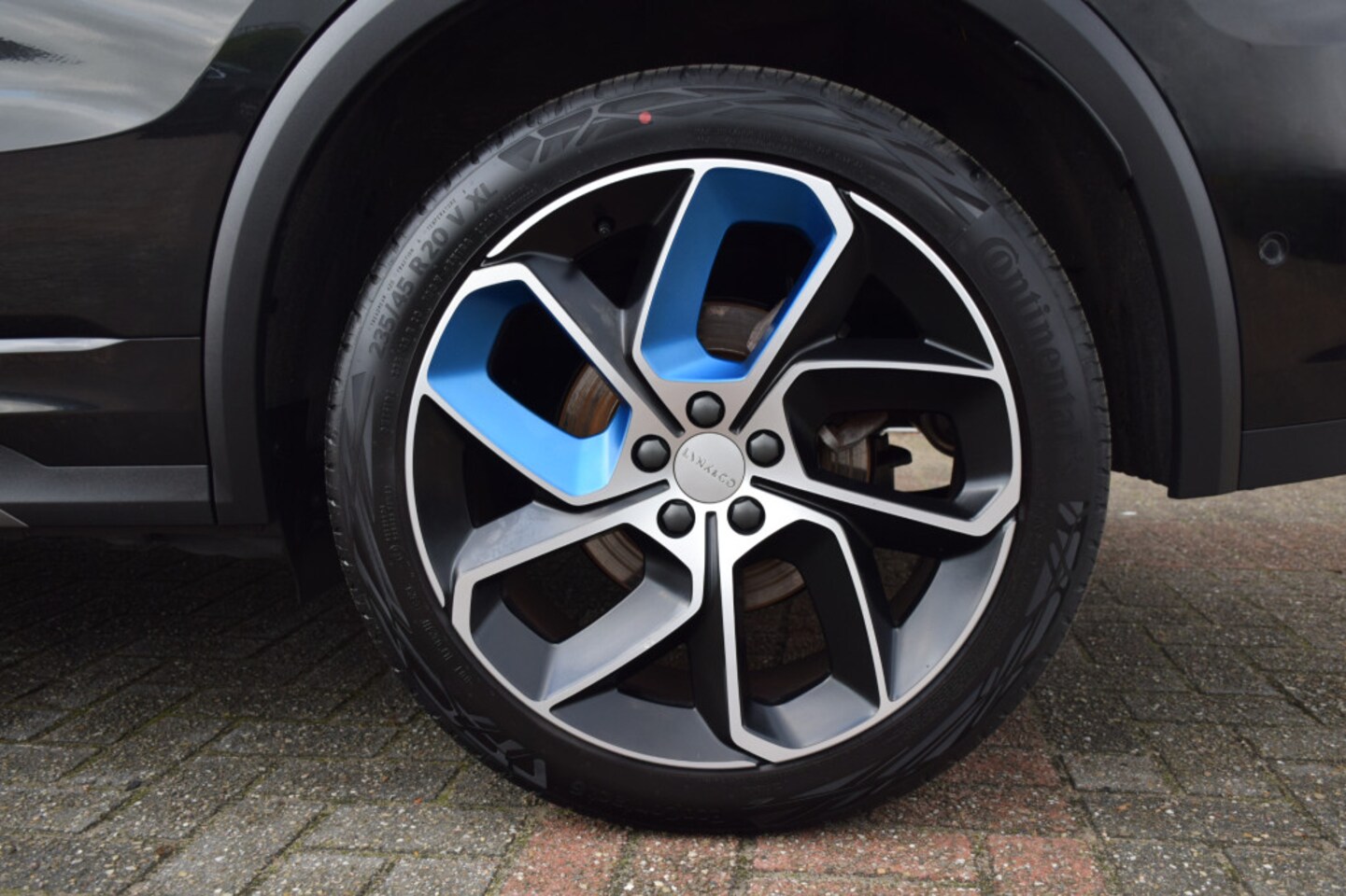 Lynk & Co 01 - 1.5 1.5, Fabrieksgarantie, 261PK Plug-in Hybrid *Zwarte hemel* 360° Camera* Pano/dak Apple/Car