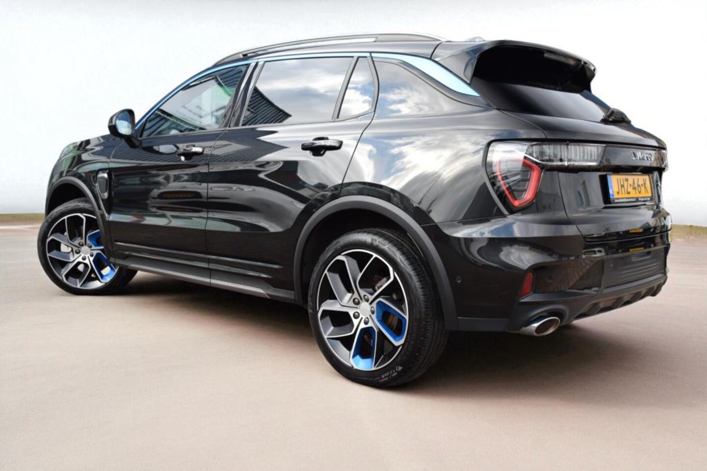 Lynk & Co 01 - 1.5 1.5, Fabrieksgarantie, 261PK Plug-in Hybrid *Zwarte hemel* 360° Camera* Pano/dak Apple/Car