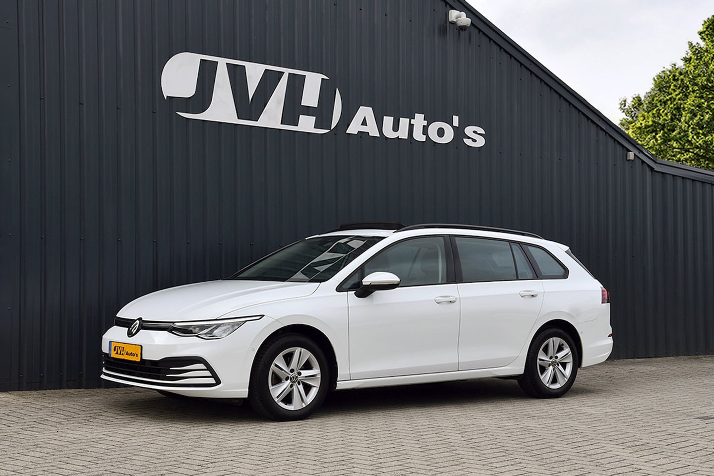 Volkswagen Golf Variant - 8 1.5 eTSi 150pk AUT/DSG 06-2022 | Panorama | Virtual CP | Cam - AutoWereld.nl