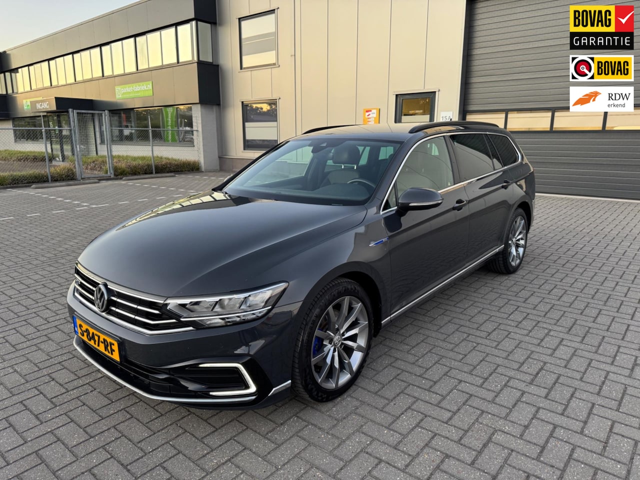 Volkswagen Passat Variant - 1.4 TSI PHEV GTE Business 1.4 TSI PHEV GTE Business - AutoWereld.nl