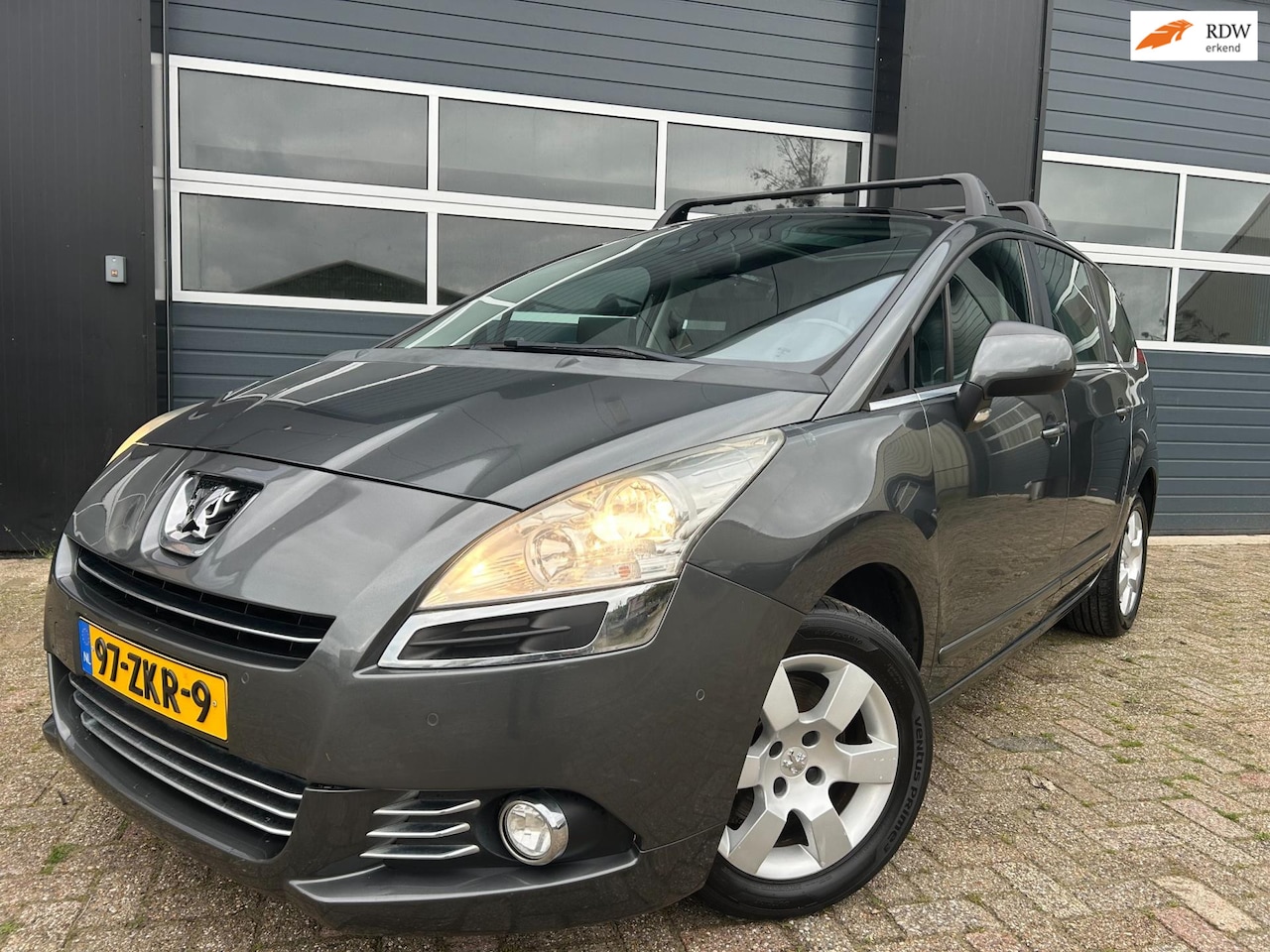 Peugeot 5008 - 1.6 THP|Airco|Cruise control|7 Zitter!!| - AutoWereld.nl