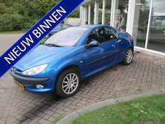 Peugeot 206 CC - 1.6-16V Dak werkt. Zo mee. APK Nieuw