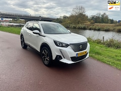 Peugeot 2008 - 1.2 PureTech Blue Lease Allure|Autom.|1e eig|Dis=V.V|