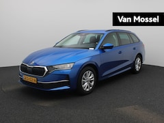 Skoda Octavia Combi - 1.5 TSI MHEV Business Edition Plus 115 PK | Automaat | Trekhaak | Parkeersensoren | Achter