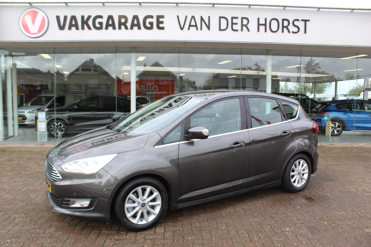 Ford C-Max - 1.5 Titanium 1.5 Titanium , 150pk , 1500kg Trekgewicht Climate control , Cruise control , Camera , Trek - AutoWereld.nl