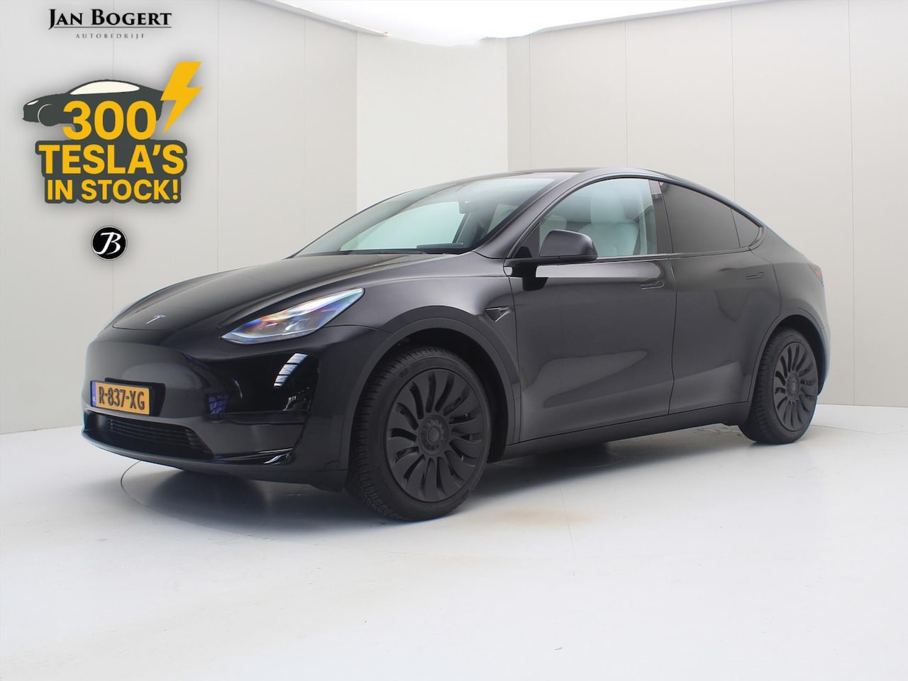 Tesla Model Y - Standard RWD Plus 347pk [ LFP ACCU+WIT LEDER+AUTOPILOT+19" LMV+455KM WLTP+PREMIUM AUDIO ] - AutoWereld.nl