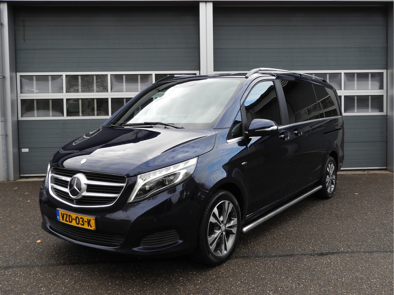 Mercedes-Benz V-klasse - 250 BlueTEC Lang 2-ZITS | AUT | LED | 360° | DISTRONIC - AutoWereld.nl
