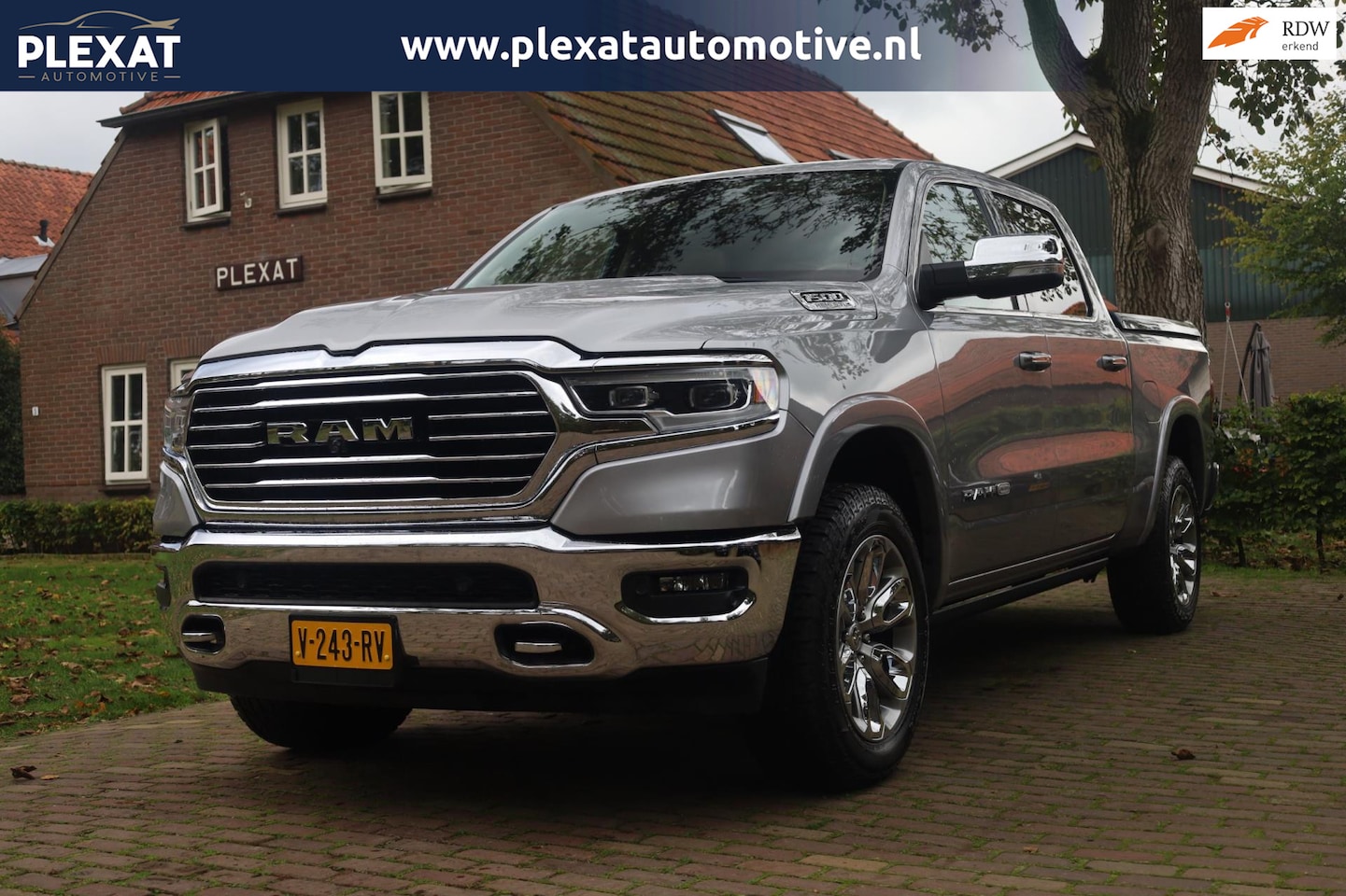 Dodge Ram 1500 - 5.7 V8 4x4 Crew Cab Longhorn Aut. | MARGE | Harman-Kardon | Panorama | Full Led | Adaptiev - AutoWereld.nl