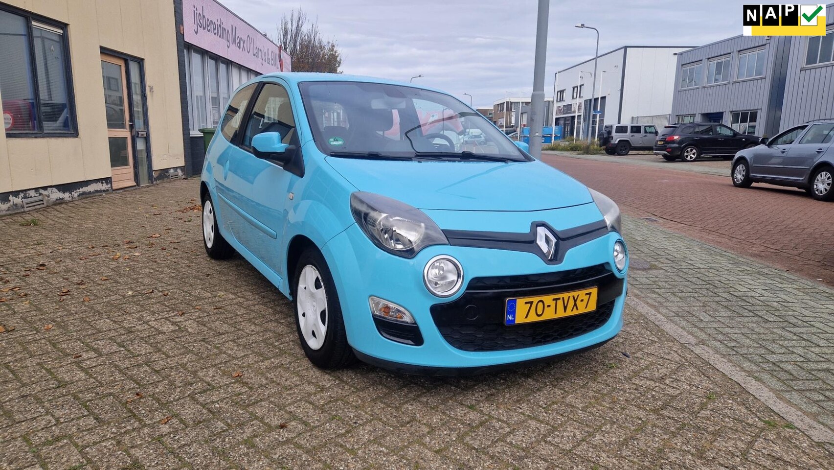 Renault Twingo - 1.2 16V Dynamique Apk tot 15-10-2026 - AutoWereld.nl