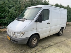 Mercedes-Benz Sprinter - 211 CDI 2.2 300