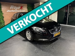 Volvo V40 - 1.6 D2 Summum NAVI - CRUISE - STOELVERW - NWE APK