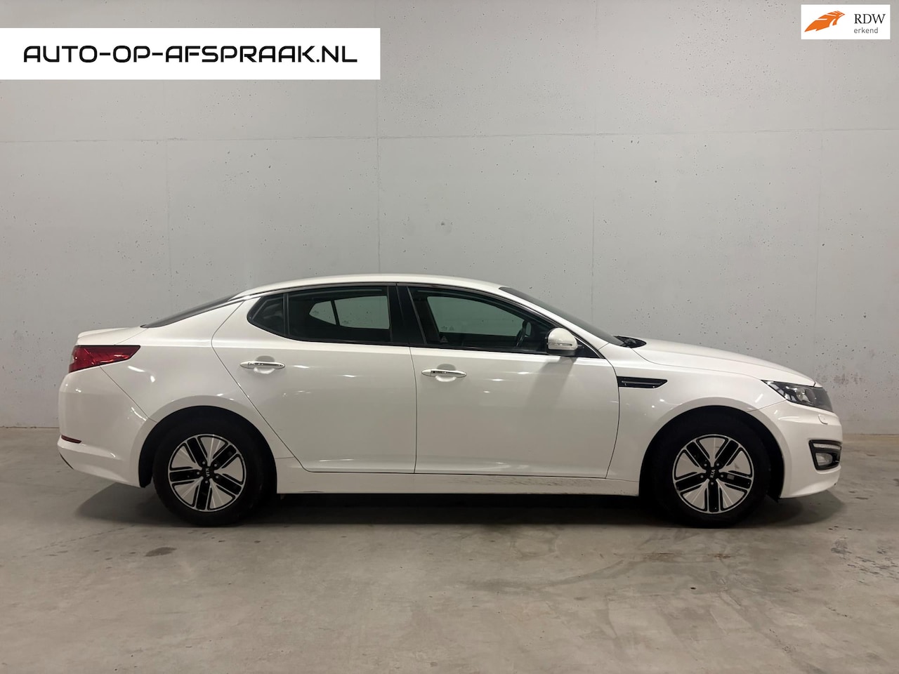 Kia Optima - 2.0 CVVT Hybrid Navi Camera Clima Cruise Leer APK - AutoWereld.nl