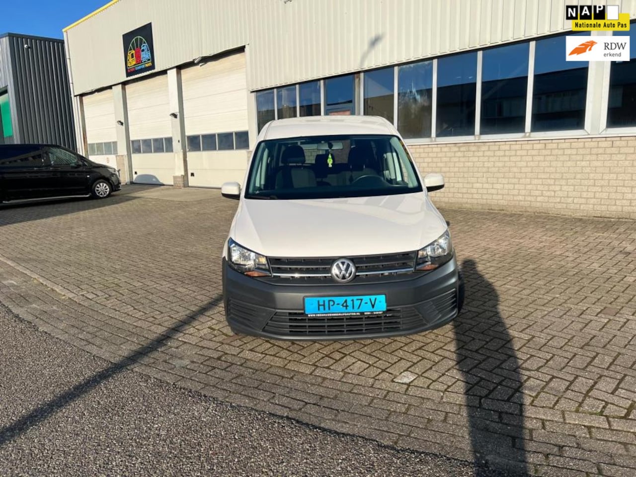Volkswagen Caddy Maxi - 2.0 TDI Trendline 5p 2.0 TDI Trendline 5p - AutoWereld.nl
