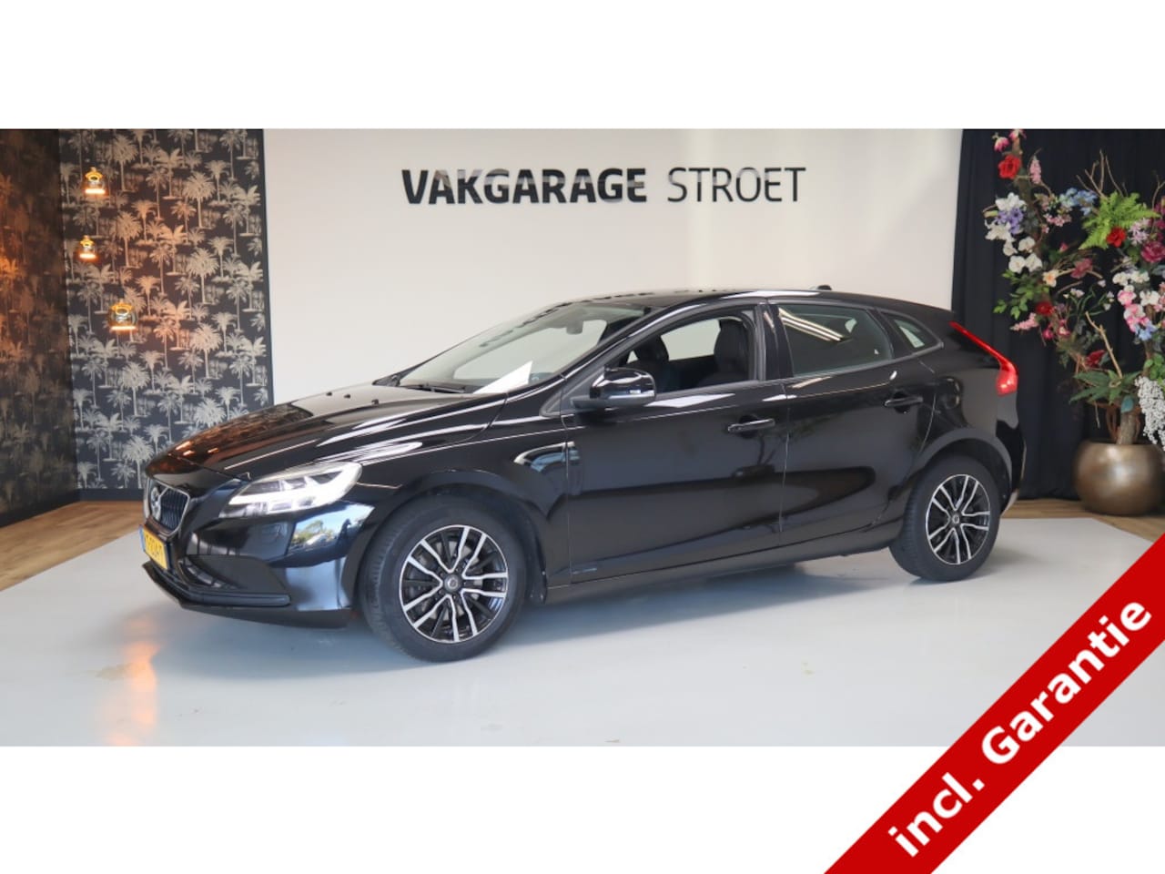 Volvo V40 - 2.0 T2 Momentum | voll.deal. oh.| navi | stoelverw.| jaarbrt - AutoWereld.nl